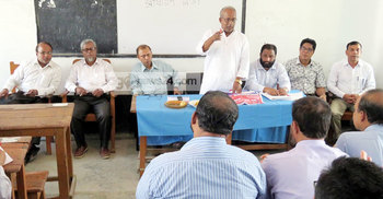 ১১ দফা আদায়ে মুন্সীগঞ্জে শিক্ষকদের ধর্মঘট