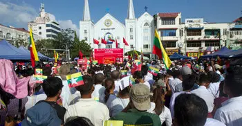 Myanmar army enjoys popularity surge amid Rohingya crackdown