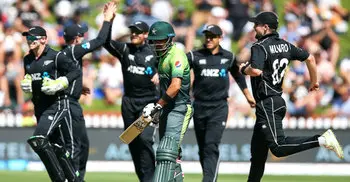 Pakistan fail to avoid whitewash against NZ