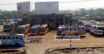 পটুয়াখালীতে বাস ধর্মঘট : বিপাকে পযর্টকরা