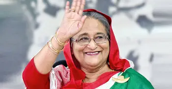 PM asks women to move with self-confidence, dignity