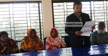 ৮ বছর এলাকা ছাড়া এক পরিবার