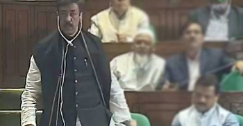 অধিকার ক্ষুণ্নের কথা সংসদে জানালেন শামীম ওসমান