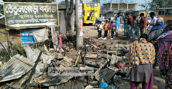 তালাবদ্ধ ঘরে মোমের আগুনে পুড়ল দু’ভাই