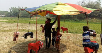 ৪৮ বছর ধরে মুক্তাহার নদীর তীরে বসছে মেলা