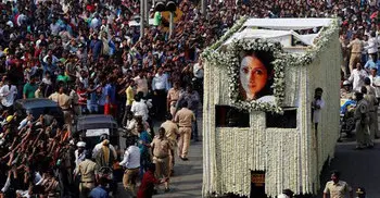 Fans bid tearful farewell to Bollywood superstar Sridevi
