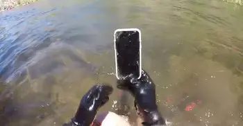 iPhone X found to have survived underwater for over 2 weeks