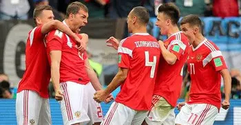 Russia on brink of knockout stage after win over Egypt
