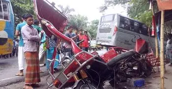 3 killed in Rangpur road crash
