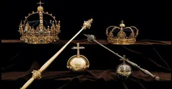 Thieves steal Sweden’s Crown Jewels and escape in a speedboat