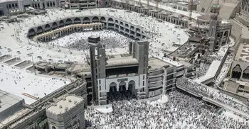 Qatar accuses Saudis of barring Hajj pilgrims, Riyadh says untrue