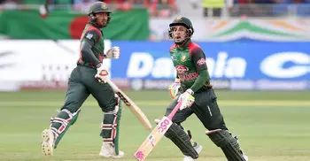 Tigers set 262-run target for Sri Lanka