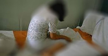 সন্তান জন্ম দিয়ে বিপাকে প্রবাসীর স্ত্রী