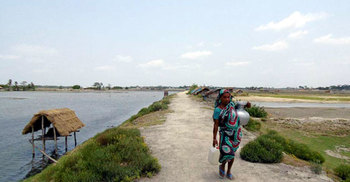 শঙ্কা কাটছে না দাকোপের ৭টি ইউনিয়নের মানুষের