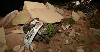 Powerful Indonesia earthquake kills 91