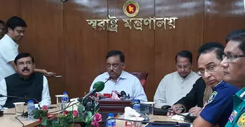 Kamal urges students to withdraw protests