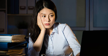 অতিরিক্ত কাজের চাপে প্রাণ হারাচ্ছেন জাপানিরা