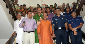 ৪ দিন বন্ধ থাকার পর যশোরে ইজিবাইক চলাচল শুরু