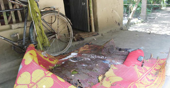নিজ ঘরের বারান্দায় কৃষককে পুড়িয়ে হত্যা