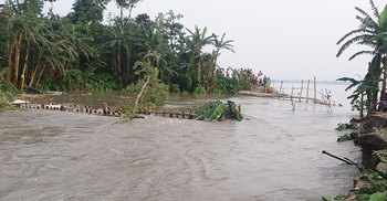 কুড়িগ্রামে ৬০ হাজার মানুষ পানিবন্দি