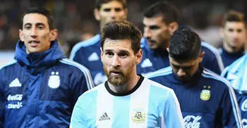 Messi to put heat on Iceland