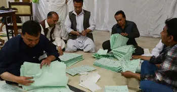 Vote count begins after polling closes in Pakistan