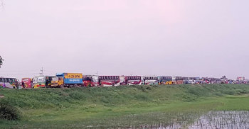 এখনও ৩২ কিলোমিটার যানজট ঢাকা-টাঙ্গাইল মহাসড়কে