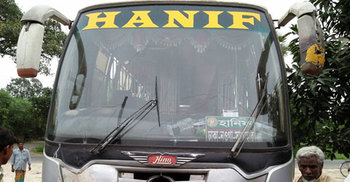 নওগাঁয় বাসচাপায় মোটরসাইকেল আরোহী নিহত