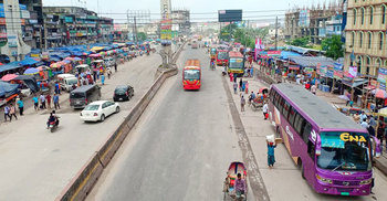 ঢাকা-চট্টগ্রাম মহাসড়কে আজও পরিবহন সংকট
