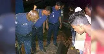 লঞ্চঘাটে দুই পন্টুলের ফাঁকে পড়ে বৃদ্ধা নিখোঁজ