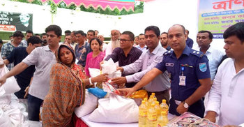 ত্রাণ পেল নড়িয়ার ১ হাজার পরিবার