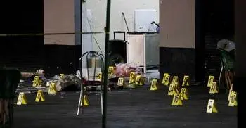 3 shot dead in Mexico City tourist hotspot
