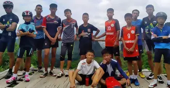 All 13 rescued from flooded Thai cave