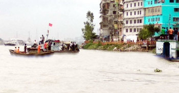 শীতলক্ষ্যায় ট্রলারডুবির ঘটনায় একজনের মরদেহ উদ্ধার