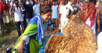 সেদিনের কথা মনে হলে আজও আঁতকে ওঠে পরিবারগুলো