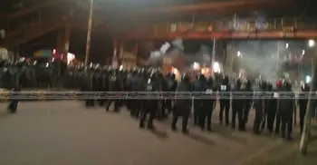 Police disperse anti-quota demonstrators from Shahbagh