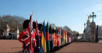 Commonwealth leaders welcomed with show of pomp and pageantry