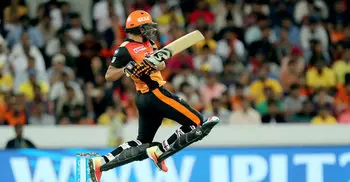 Super Kings beat Sunrisers by 4 runs in thrilling encounter