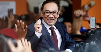 Malaysia opposition icon Ibrahim freed from jail