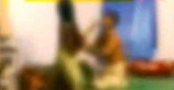 ব্যবসায়ী ও নারীকে উলঙ্গ করে যুবলীগ নেতার চাঁদা আদায়