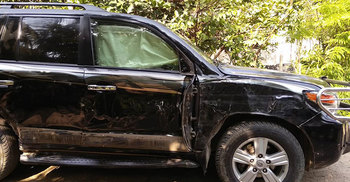 সোনাগাজীতে এমপির গাড়িতে বোমা ফাটিয়ে অগ্নিসংযোগ