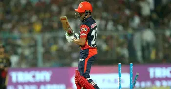 Gambhir steps down as Delhi captain