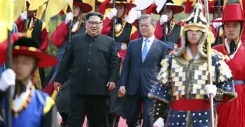 Kim makes history as he crosses border to South Korea