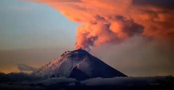Hawaii emergency declared over volcano eruption