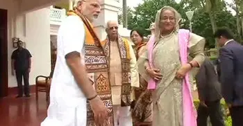 Hasina, Modi reach Santiniketan