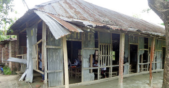 সাফল্য আছে, উন্নয়ন নেই