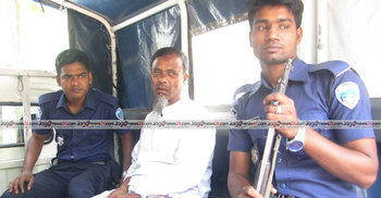 শিশুকে ধর্ষণচেষ্টার অভিযোগে শিক্ষক আটক