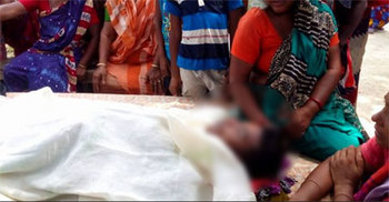 চলে গেলেন প্রেমিক সঙ্গী হলেন প্রেমিকা