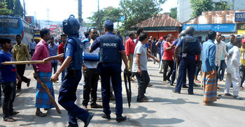টাঙ্গাইলে ব্যালট ছিনতাই নিয়ে হট্টগোল : গুলিতে নিহত ১