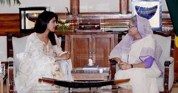 Priyanka Chopra asks world to learn from Bangladesh